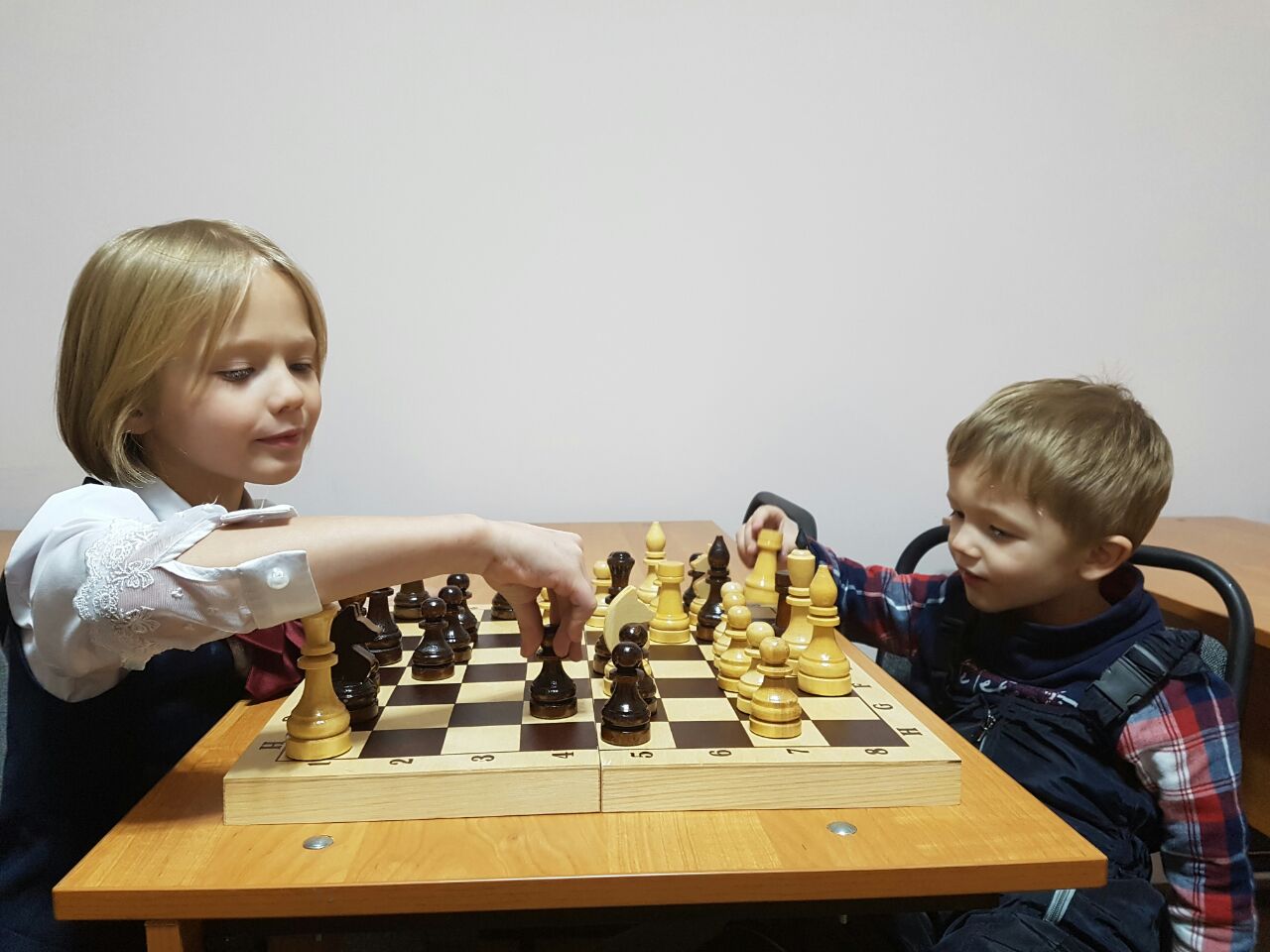 Шахматы в KidsMart